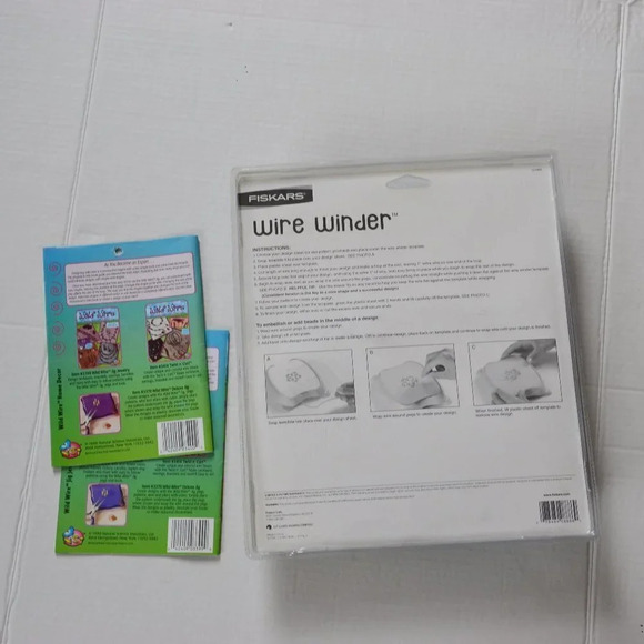 FISKARS Wire  Winder - Picture 3 of 5